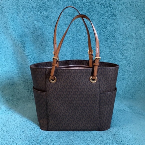 Michael Kors Tote Bag - Picture 2 of 10